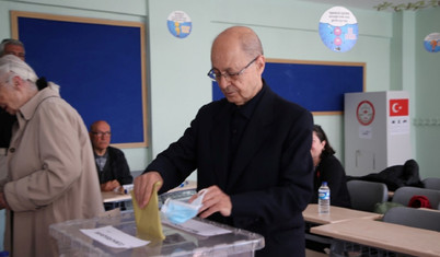 10. Cumhurbaşkanı Ahmet&nbsp;Necdet&nbsp;Sezer oyunu kullandı