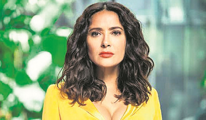 Sıradan hayatımızı cilalı Salma Hayek imajı ile satıyorlar!