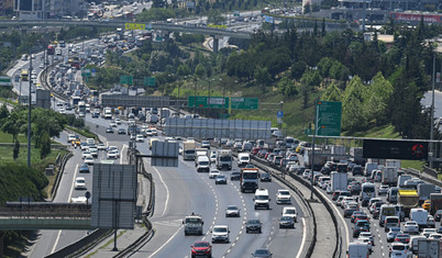 İstanbul'da bayram tatili öncesi trafik yoğunluğu