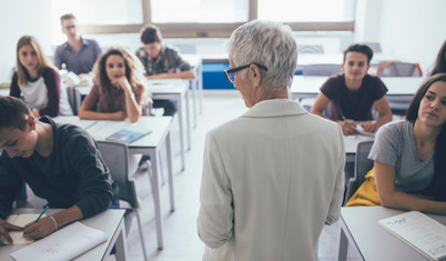 Popüler profesörler meselesi