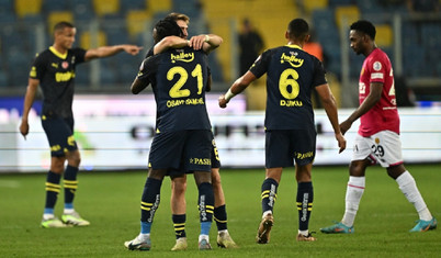 Fenerbahçe Ankaragücü'nü yenerek milli araya lider girdi