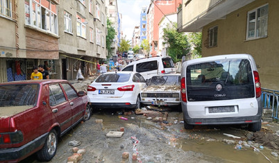 İstanbul'da sel felaketinin yarattığı tahribat gün doğunca ortaya çıktı