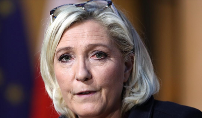 Fransa'da savcılık, aşırı sağcı Le Pen'i AB fonlarını zimmetine geçirmekle suçladı