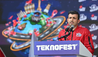 Selçuk Bayraktar: TEKNOFEST dünyanın daha önce şahit olmadığı zihinsel bir devrime imza atıyor