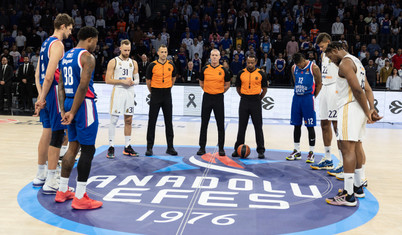 Anadolu Efes'ten 'saygı duruşu' açıklaması