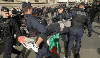 Paris'te polis Filistin'e destek yürüyüşüne katılanlara göz yaşartıcı gazla müdahale etti