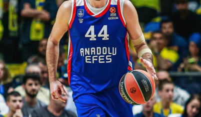 Anadolu Efes THY Avrupa Ligi'nde 300. galibiyete ulaştı