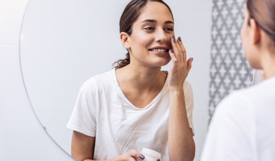 Uzman dermatologlar paylaştı: Yaşlanma karşıtı en etkili cilt bakım rutini