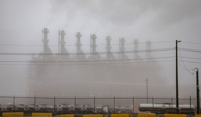 The New York Times yazdı: Petrol yükseliyor, temiz enerji kan kaybediyor