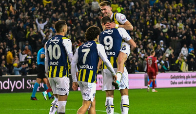 Fenerbahçe evinde Sivasspor'u 4-1 mağlup etti