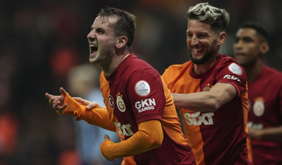 Adana Demirspor'u 3-1 yenen Galatasaray liderliği devraldı