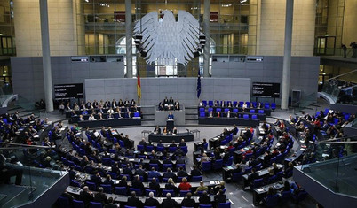 Borç freni askıya alındı: Almanya'nın 2023 ek bütçesine onay