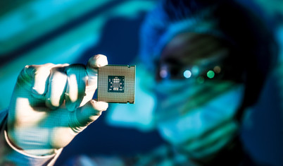 Intel yeni yapay zeka çipini tanıttı