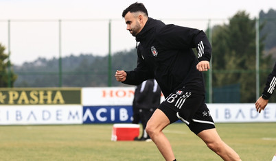 Kadro dışı bırakılmıştı: Beşiktaş'ta Ghezzal Kasımpaşa maçı kamp kadrosuna alındı