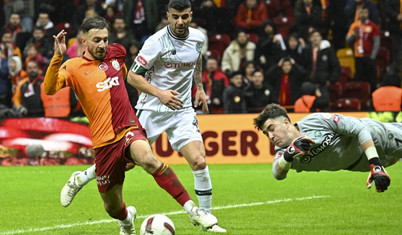 Galatasaray 3 puanı 3 golle aldı