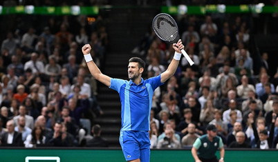 Djokovic, Avustralya Açık'ta yarı finale yükseldi