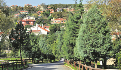 Fay hattından uzak lüks mahalle