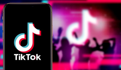 TikTok yapay zekayla üretilmiş içerikleri etiketleyen yeni platformunu tanıttı