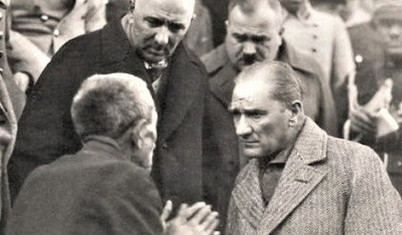 Fotoğrafta Atatürk'ün konuştuğu kişinin torunu Turhal Belediye Başkanı seçildi