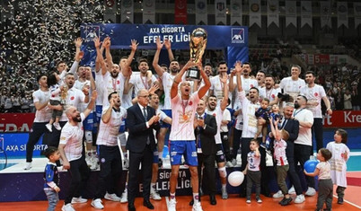 Fenerbahçe Parolapara'yı yenen Halkbank şampiyon oldu