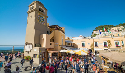 İtalyan adası turist kabusu yaşıyor: Minik adada adım atacak yer kalmadı