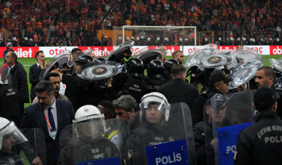 İstanbul Valiliği'nden derbi açıklaması: Beş kişi hakkında işlem başlatıldı