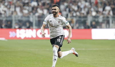 Rachid Ghezzal Beşiktaş'tan ayrıldığını açıkladı