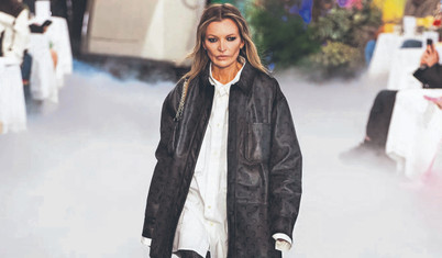 Dikkat podyumdaki Kate Moss değildir!