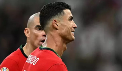 Portekiz penaltılarda Slovenya'yı geçti: Penaltı kaçıran Ronaldo göz yaşlarını tutamadı