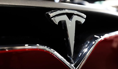 Tesla'nın piyasa değeri 1 trilyon dolara ulaştı