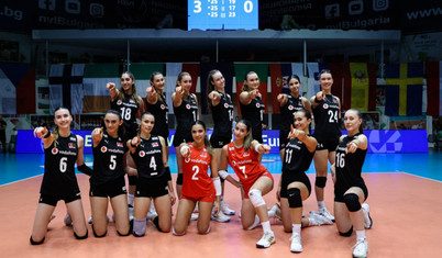 Gruptan namağlup lider çıktı: U20 Kadın Voleybol Milli Takımı, Avrupa Şampiyonası'nda yarı finalde