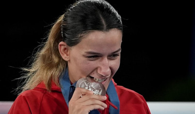 Türkiye Boks Federasyonu: Hatice Akbaş olimpiyatlarda madalya kazanarak tarihe geçti