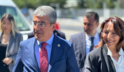 CHP sokak hayvanları yasasının iptali için AYM'de dava açtı