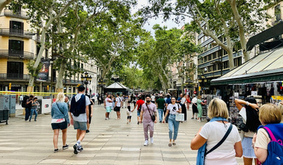 Barcelona turist de yeni otel de istemiyor