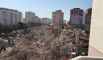 150 kişiye mezar olan Palmiye Sitesi'nin müteahhidi: Yıkılan bloklar fay hattı üzerine denk gelmiş