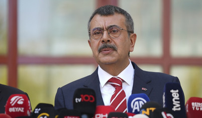 Bakan Tekin'den kayıt parası yanıtı: Merkezi bir yerleştirme var, okul hangi gerekçeyle ücret isteyebilir?