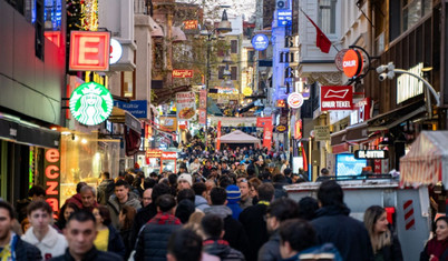 İstanbul’u arıyorum gözlerim fal taşı!