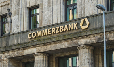 UniCredit, Commerzbank'taki payını artırmak için teklif sundu