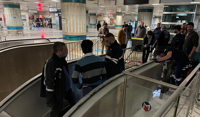 Yenikapı metro istasyonunda yangın: Seferler duraklatıldı