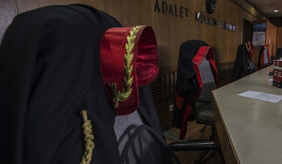 Antalya Cumhuriyet Savcısı M.Ç sosyal medya paylaşımları nedeniyle açığa alındı