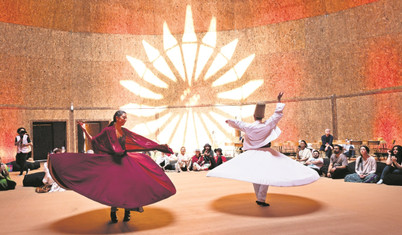 Mleiha Çölü’nde Mevlana’nın ışığıyla aydınlanan festival