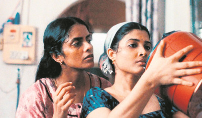 Karanlık kalabalıkların içindeki aydınlık hayaller