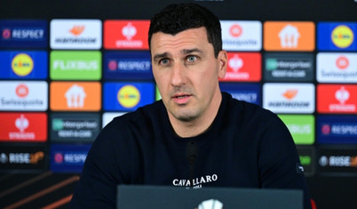 AZ Alkmaar teknik direktörü Maarten Martens: Bugün daha iyi bir Galatasaray bekleyeceğim