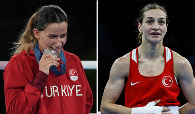 Dünya Boks Şampiyonası’nda Hatice Akbaş ve Buse Naz Çakıroğlu’ndan gümüş madalya