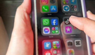 Esas ekran bağımlıları gençler değil