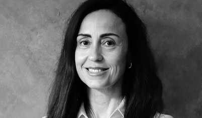 Ilgın Sözen: Sahil bölgelerinde yapılaşma sınırlandırılmalı kıyılar korunmalı