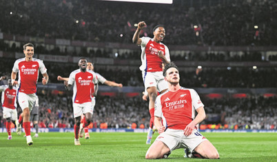Arsenal bir gecede yeniden doğdu