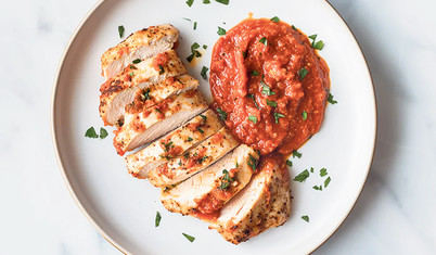 Romesco soslu pratik tavuk göğsü