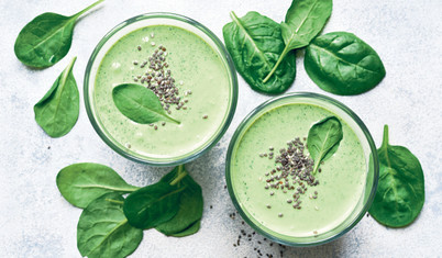 Baharatlı yeşil süper smoothie