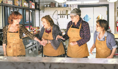 Şeflerimiz ninelerimiz